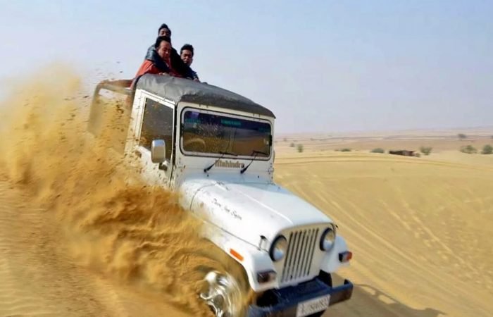 Desert-Jeep-Safari-in-Jaisalmer-Desert-Royal-Golden-Camp-1
