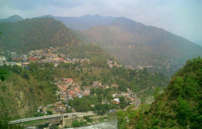 Chamba_from_across_the_river,_Himachal_Pradesh Complete Himachal Tour Packages