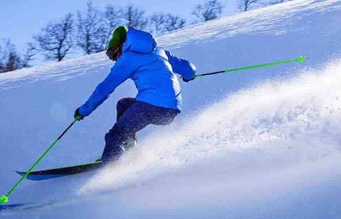 auli1 Photo of sketing in snow by Colorful Destinations India